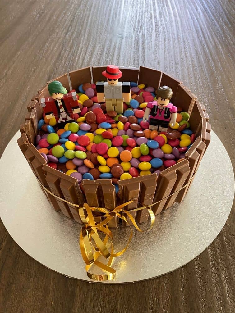 boy roblox birthday cake